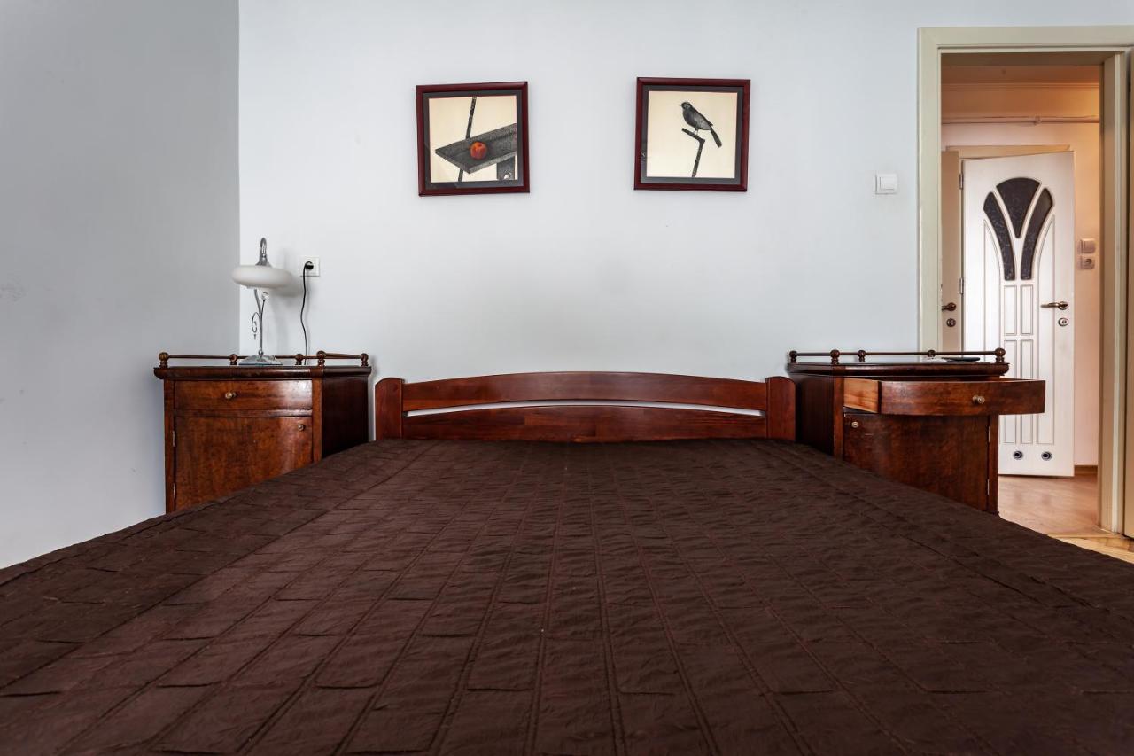 Four Bedrooms Apartment In The Heart Of Лвив Екстериор снимка